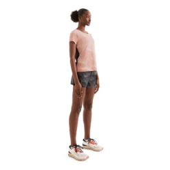 On Running ON Women's Performance-T Lumos - Woodrose/Black -Sportswear 1WD30081285 performance t lumos fw23 woodrose black w g2
